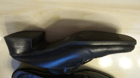 Black Leather Worthington Slides Size 9 - Picture 3 of 5